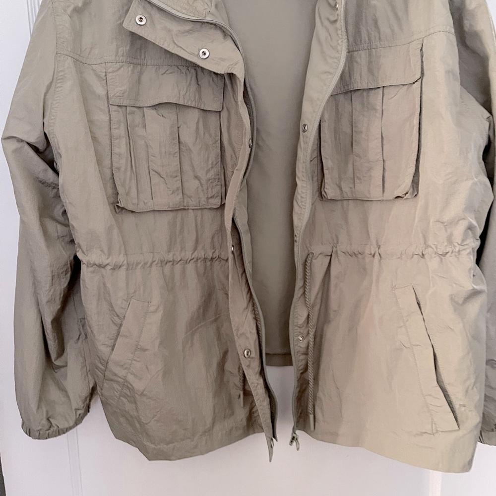 Divided by H&M windbreaker - Picture 4 of 6